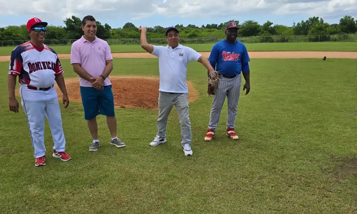 Moca y Cangrejeros se disputan el pase a la final del Torneo Nacional de Béisbol Viejas Glorias